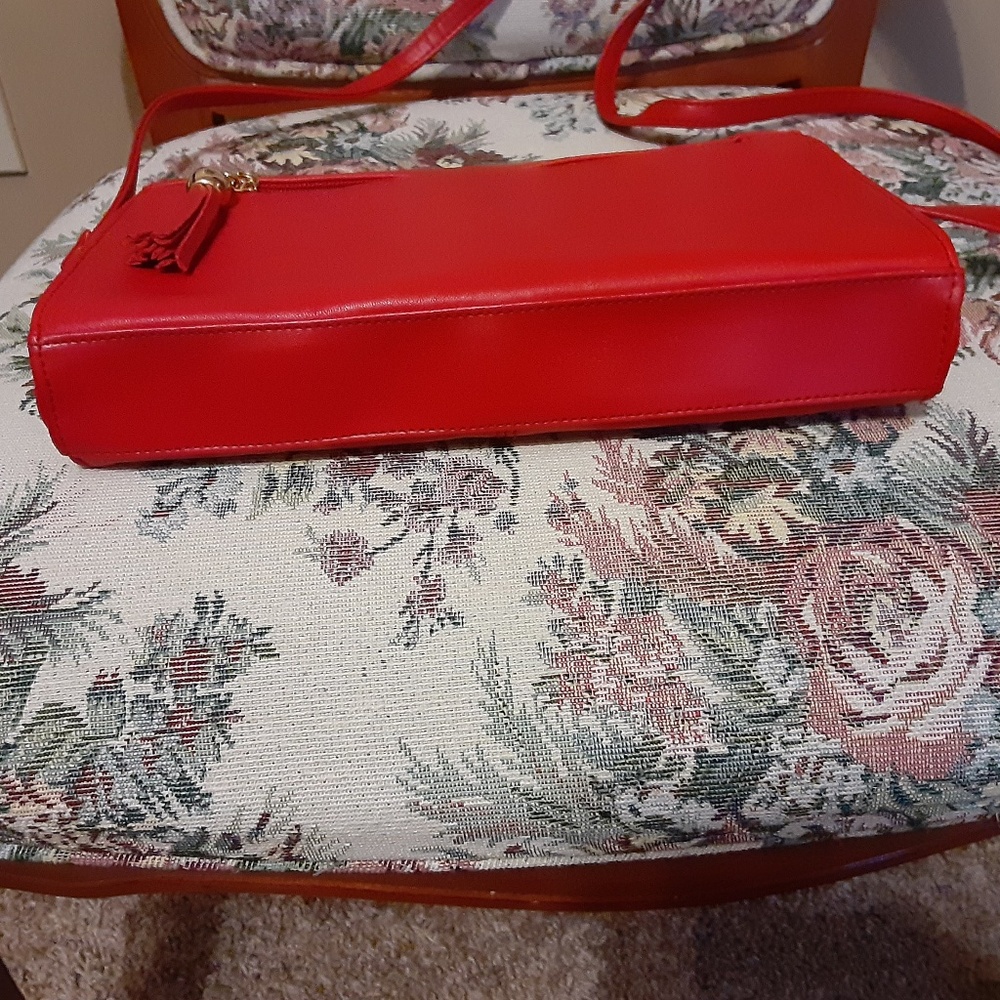 Laura Gayle Red Leather Crossbody/Shoulder Bag - Picture 3 of 8